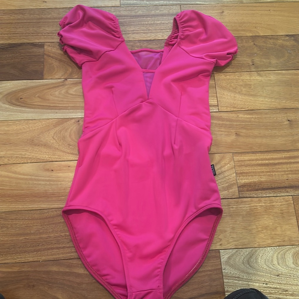 Tiger Friday ‘Damsel’ in AS excellent condition in fuchsia. Smoke Free home